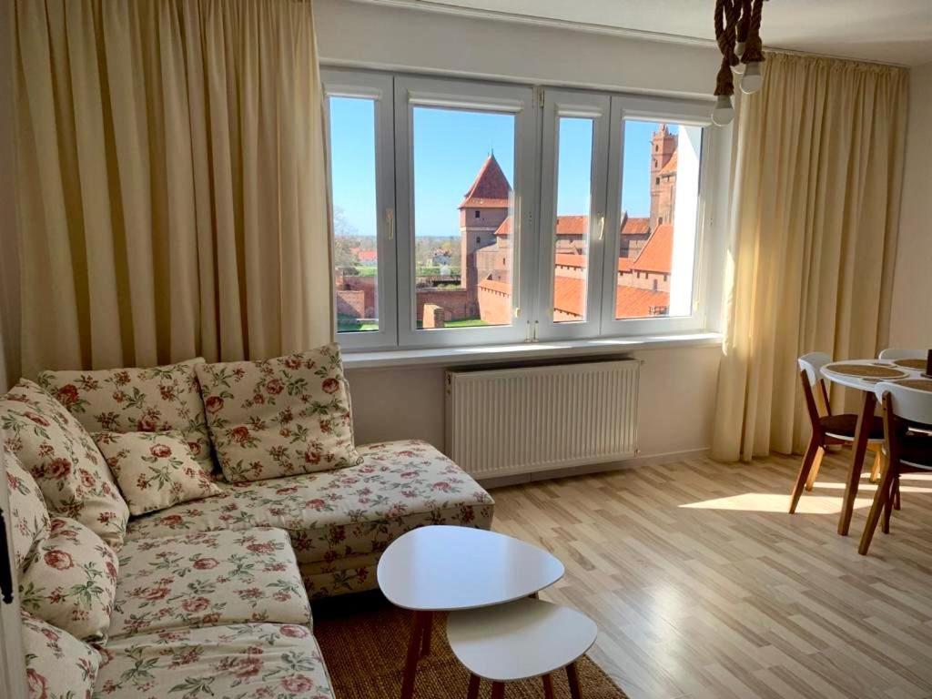 Widok Zamku O Poranku Apartment Malbork Exterior photo